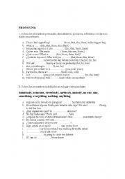 English worksheet: pRONOUNS