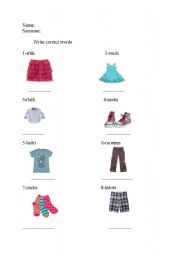 English worksheet: CLOTHES