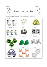 English Worksheet: Fun with Phonics [when to +s/es to plural nouns]