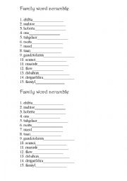 English Worksheet: family words scrambel